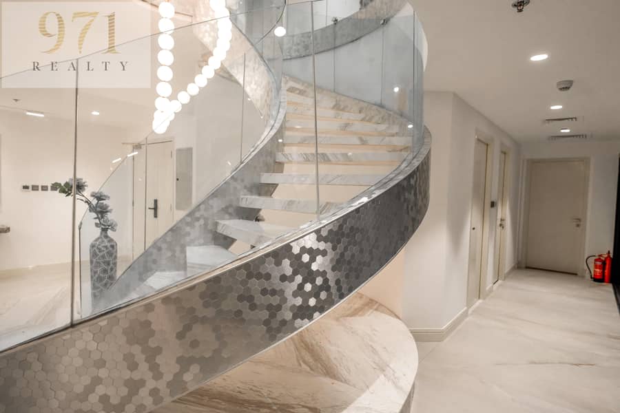 Magnificently Furnished | 5-BR Penthouse | Marina Skyline Views - Image 17