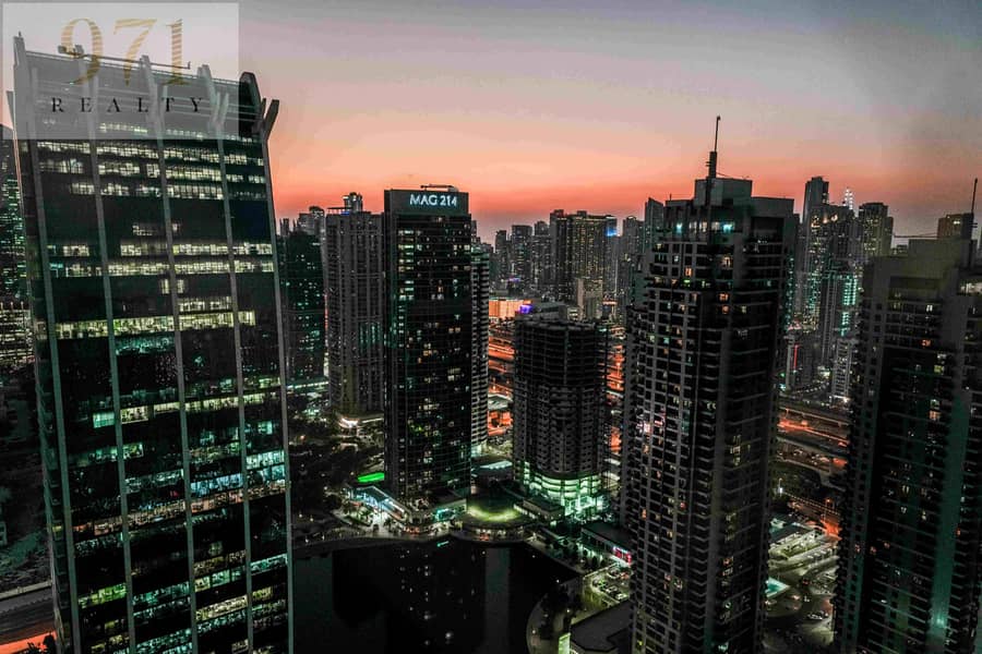 Magnificently Furnished | 5-BR Penthouse | Marina Skyline Views - Image 21