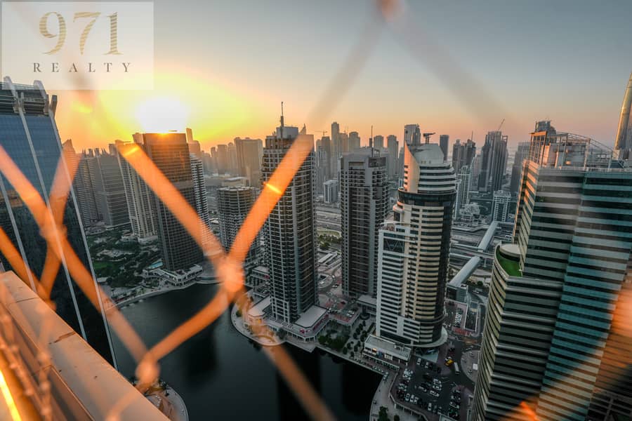 Magnificently Furnished | 5-BR Penthouse | Marina Skyline Views - Image 24