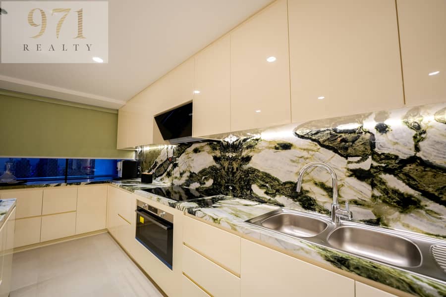 Magnificently Furnished | 5-BR Penthouse | Marina Skyline Views - Image 26