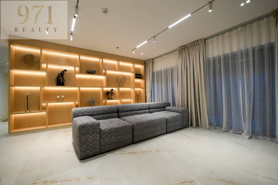 Magnificently Furnished | 5-BR Penthouse | Marina Skyline Views - Image 36