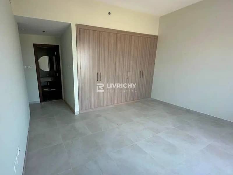 MODERN INTERIOR | SPACIOUS LAYOUT | RENTED