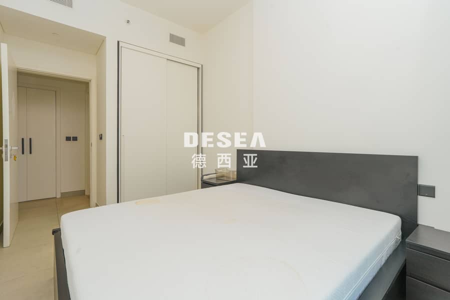 Vacant | Burj Al Arab View | Fully Furnished - Image 13