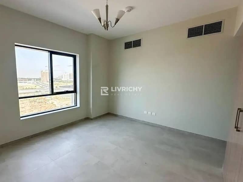 MODERN INTERIOR | SPACIOUS LAYOUT | RENTED