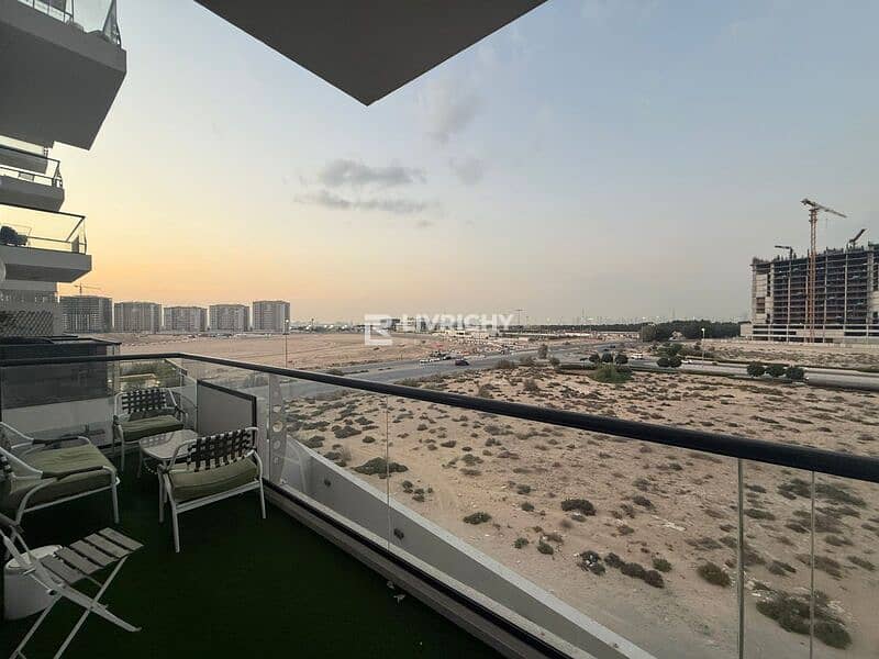 MODERN INTERIOR | SPACIOUS LAYOUT | RENTED - Image 9