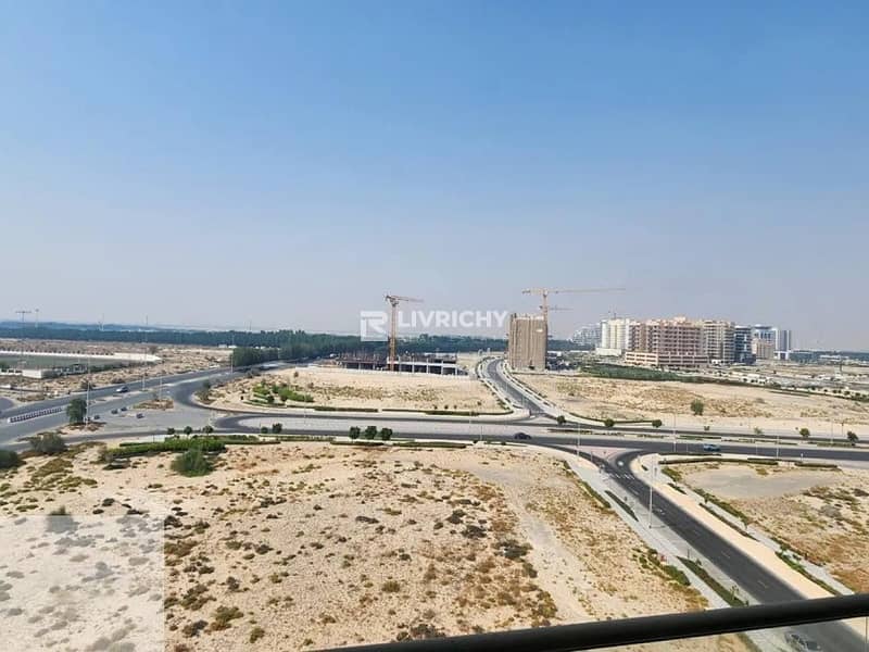 MODERN INTERIOR | SPACIOUS LAYOUT | RENTED - Image 10