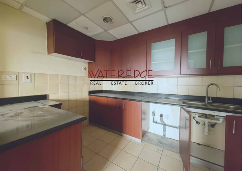 Great options - Sea/Marina View - Large layout - Image 7