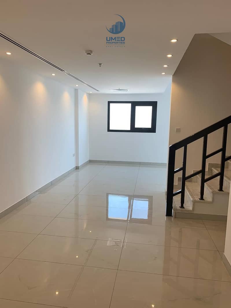 Duplex Apartment | Best Investment Deal | Dubai Skyline View | Closed Kitchen