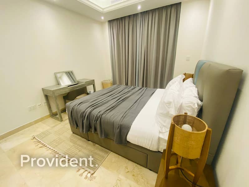 Canal view,Large Layout,Padel court - Image 7