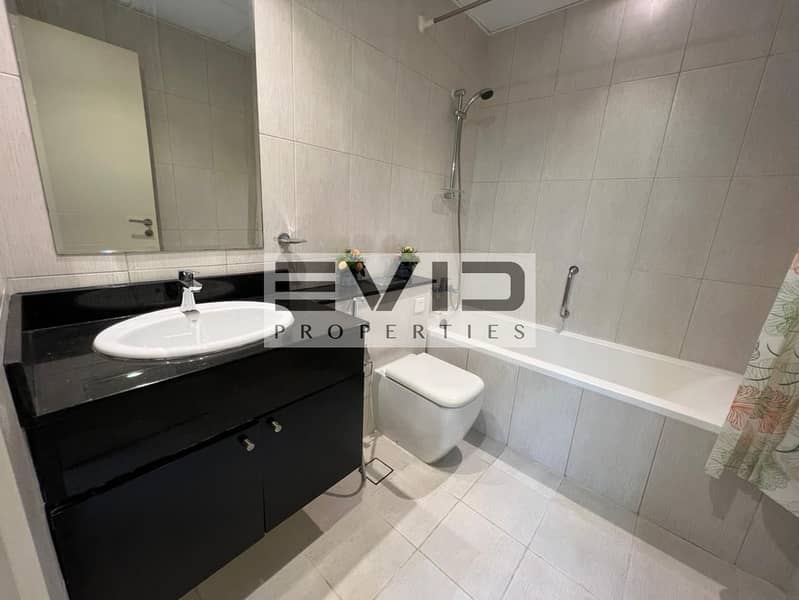 Fully Furnished | High Floor | Stunning View - Image 12