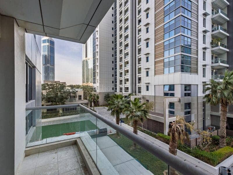 PRIME 2 BEDROOMS | Vacant | Near to Metro |