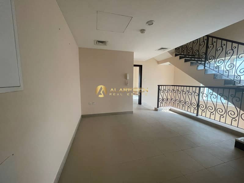 Community View | 3BR+Maidroom | Spacious Villa - Image 6