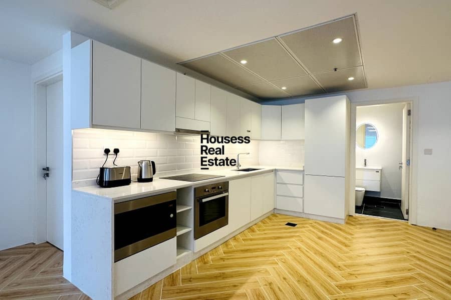 Fully Luxury Renovated | Vacant | Chiller Free