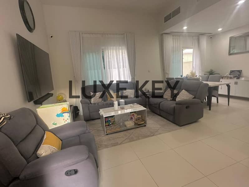 Beside Pool & Park | 3 bdr + maid | VOT