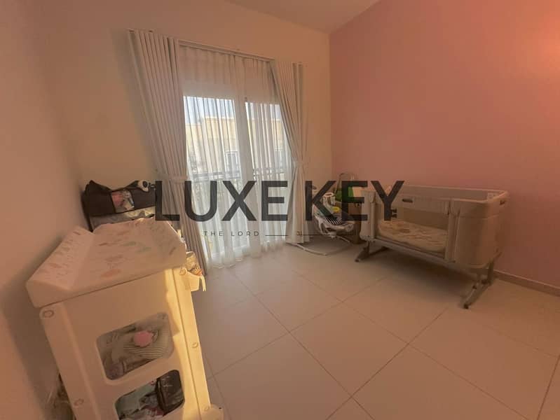 Beside Pool & Park | 3 bdr + maid | VOT - Image 9