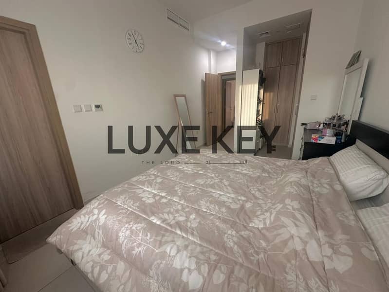 Beside Pool & Park | 3 bdr + maid | VOT - Image 13