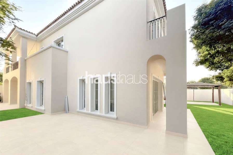 Fully Upgraded | Bright Layout | Large Plot