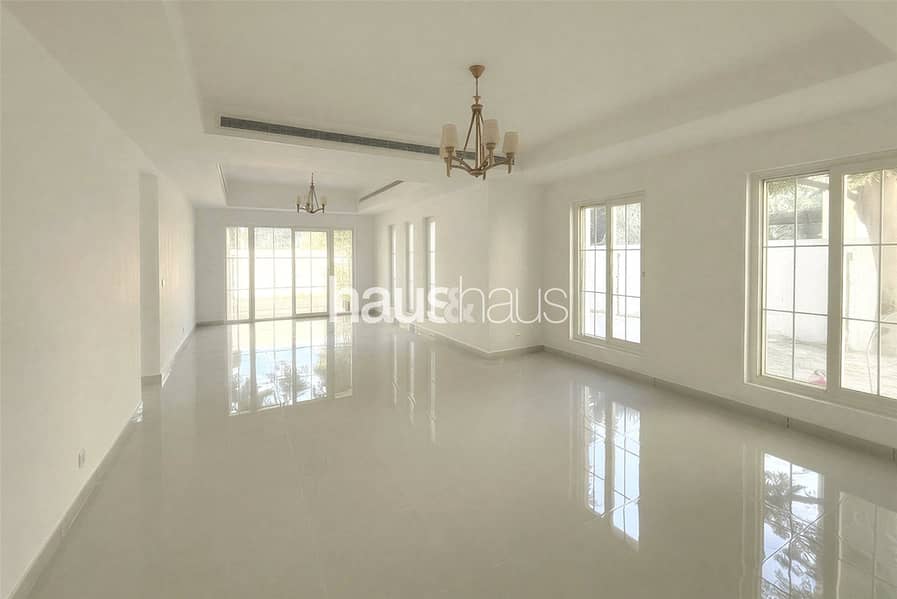 Fully Upgraded | Bright Layout | Large Plot