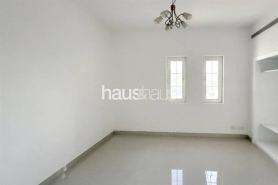 Fully Upgraded | Bright Layout | Large Plot