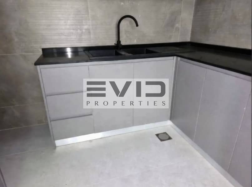 Luxury 3 BR + Maid | High Floor | Next to Metro | Vacant - Image 11