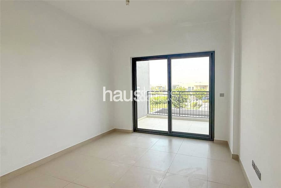 Across from Pool and park | Tenanted - Image 10