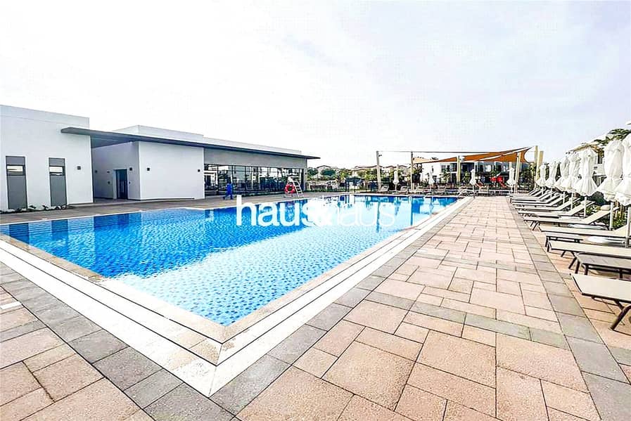 Across from Pool and park | Tenanted - Image 11