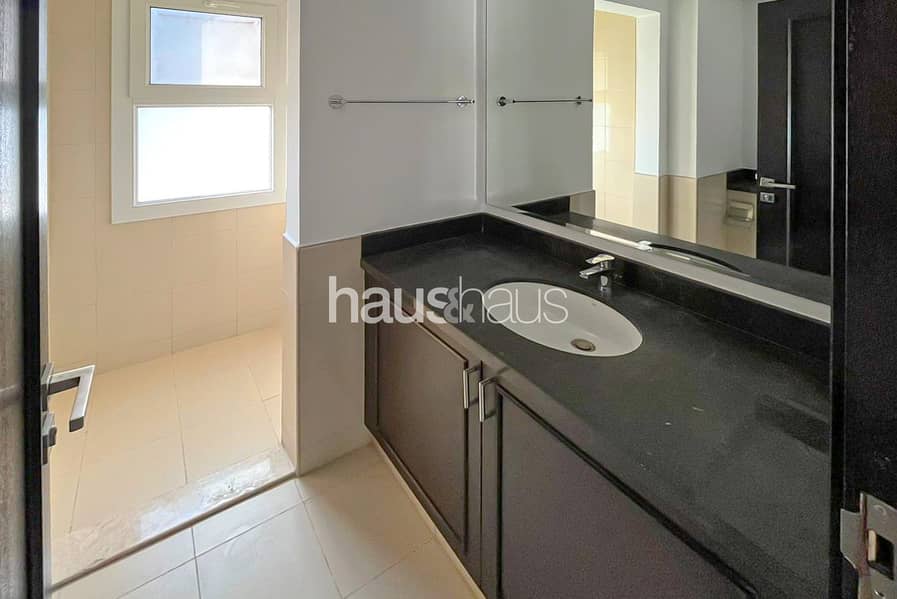 Large Garden | Corner Plot | Maids Room - Image 9