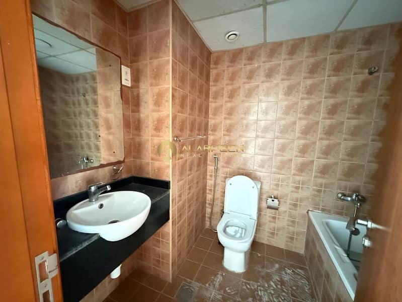 Higher Floor | Community View | Prime Location - Image 11