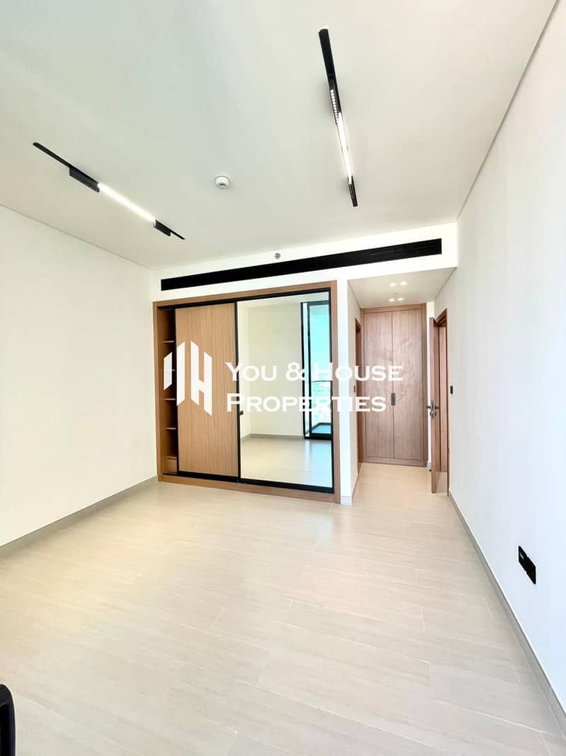 Modern Design | Premium Quality | Good Amenities | Ready to Move - Image 6