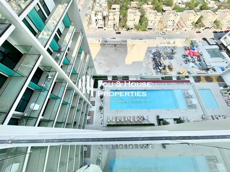 Modern Design | Premium Quality | Good Amenities | Ready to Move - Image 11