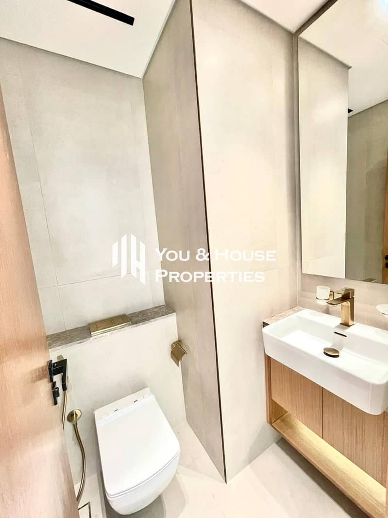 Modern Design | Premium Quality | Good Amenities | Ready to Move - Image 13