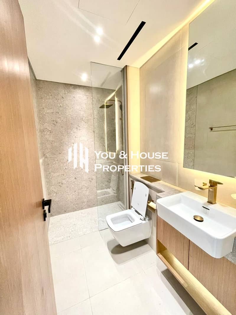 Modern Design | Premium Quality | Good Amenities | Ready to Move - Image 14