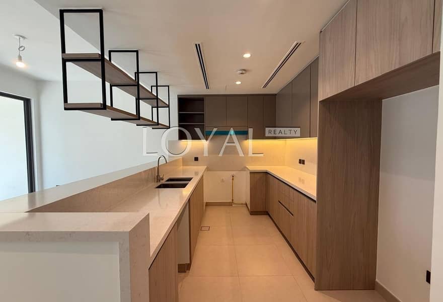 Open View | Near to Amenities | Area Expert