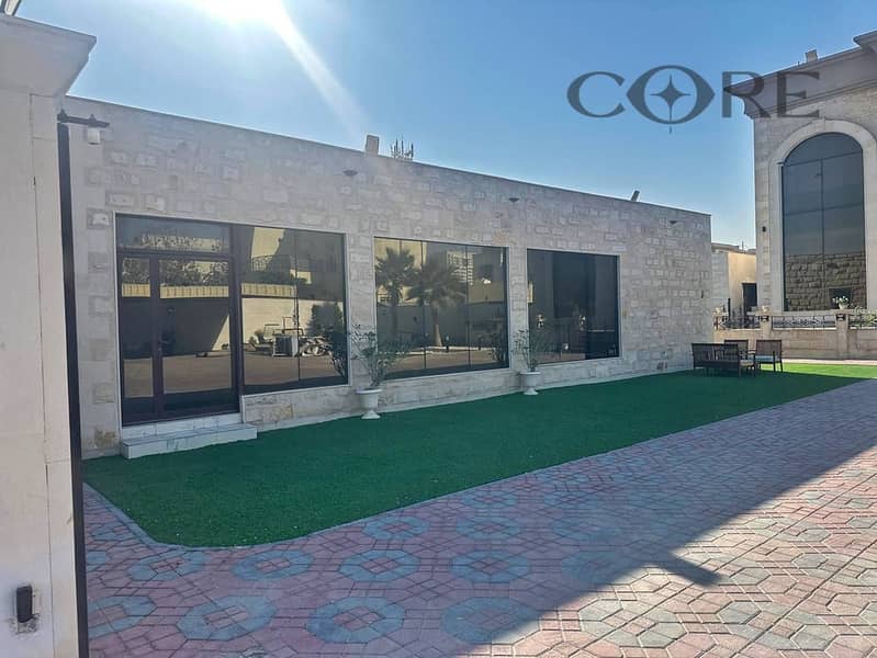 ULTRA MODERN MANSION STYLE | PRIVATE POOL | BRAND