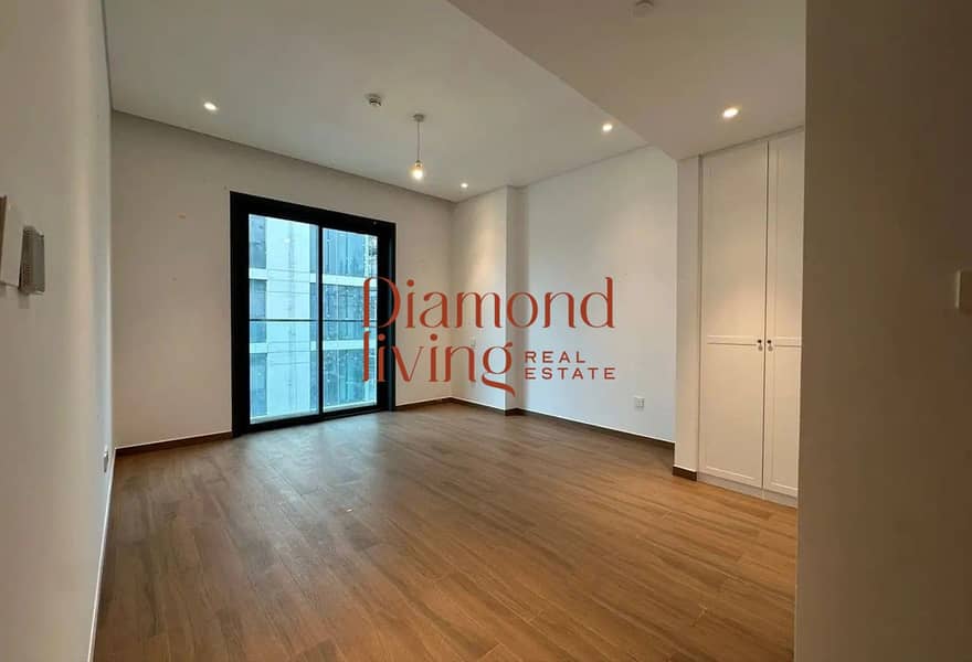 Brandnew Spacious | Modern Layout | Prime Location