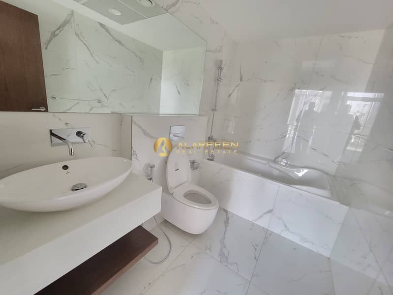 Spacious | Fully Fitted Kitchen | Park View - Image 9