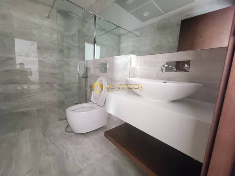 Spacious | Fully Fitted Kitchen | Park View - Image 10