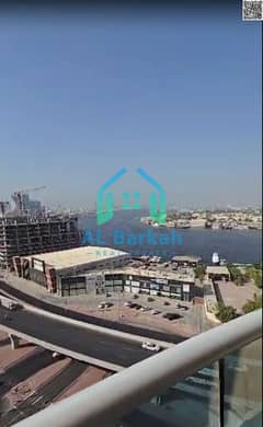 شقة فاخرة 3 غرف وصالة للبيع في أبراج الخور – إطلالة بحرية ومساحة كبيرة