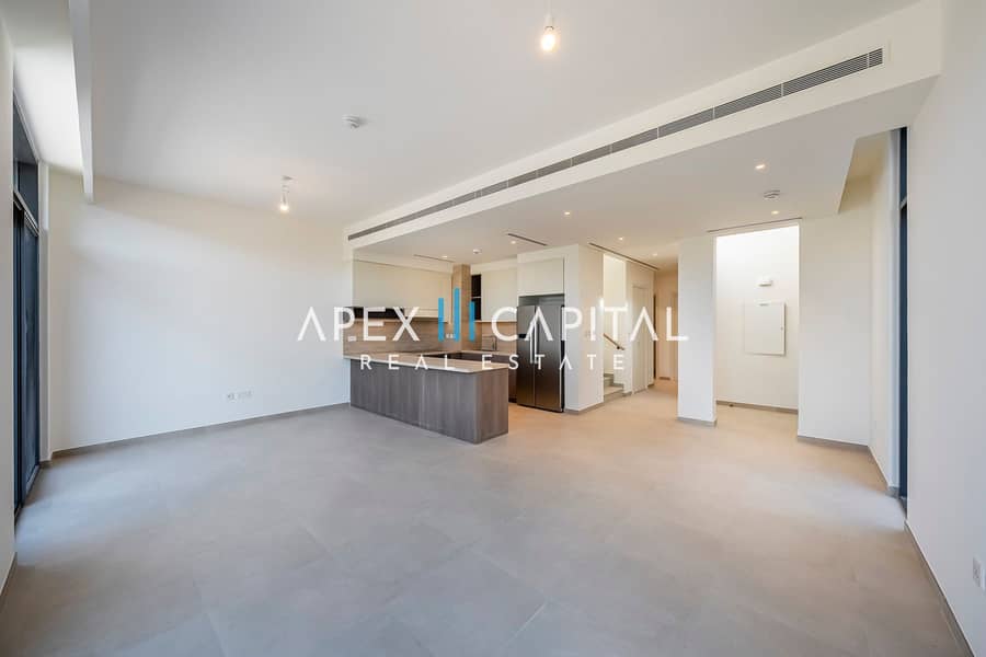 Spacious | Direct on the Park | Kitchen Equipped - Image 6