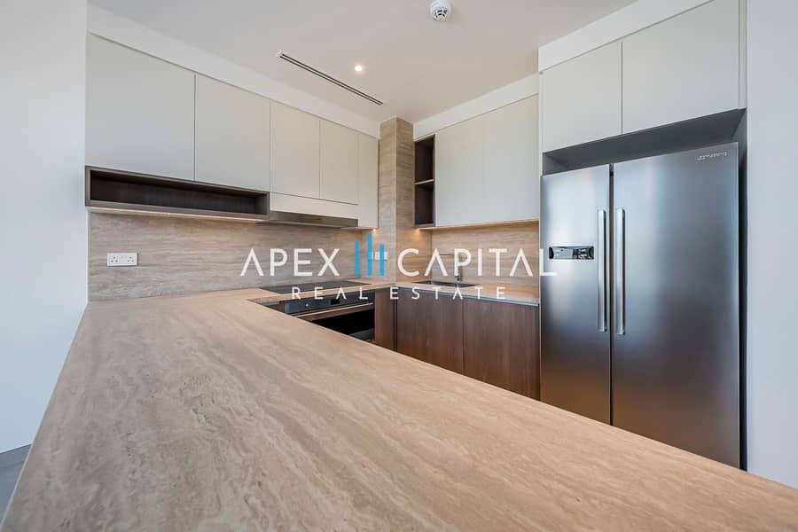 Spacious | Direct on the Park | Kitchen Equipped - Image 7