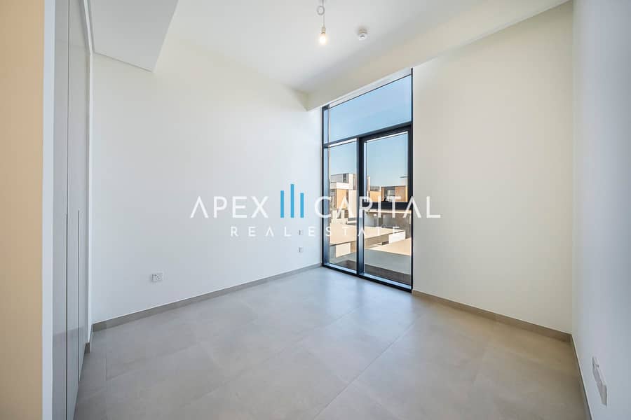 Spacious | Direct on the Park | Kitchen Equipped - Image 12