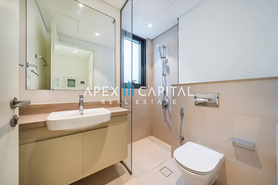 Spacious | Direct on the Park | Kitchen Equipped - Image 22