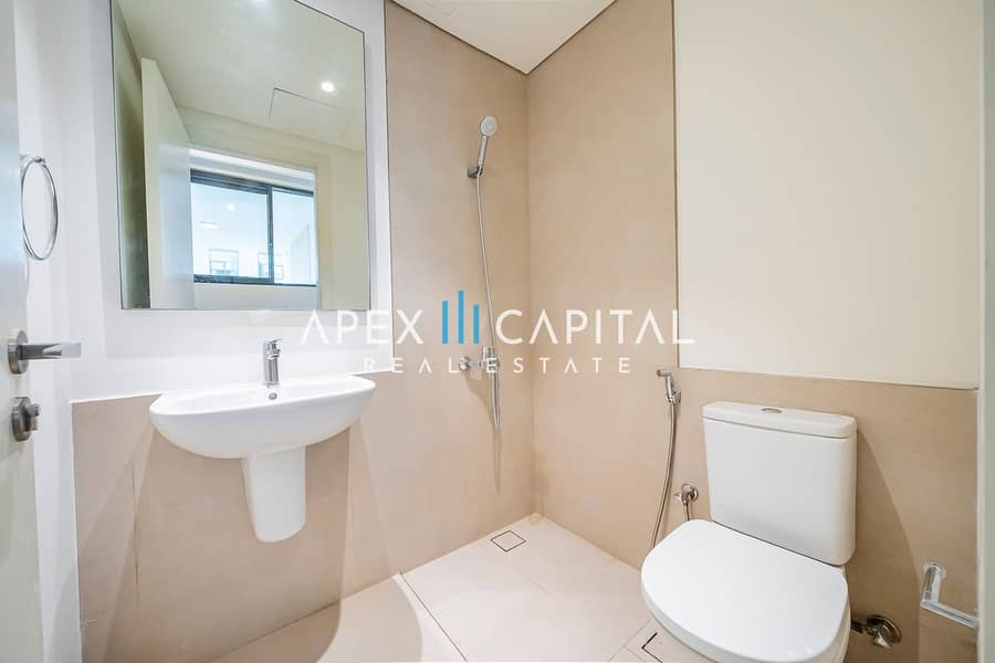 Spacious | Direct on the Park | Kitchen Equipped - Image 23