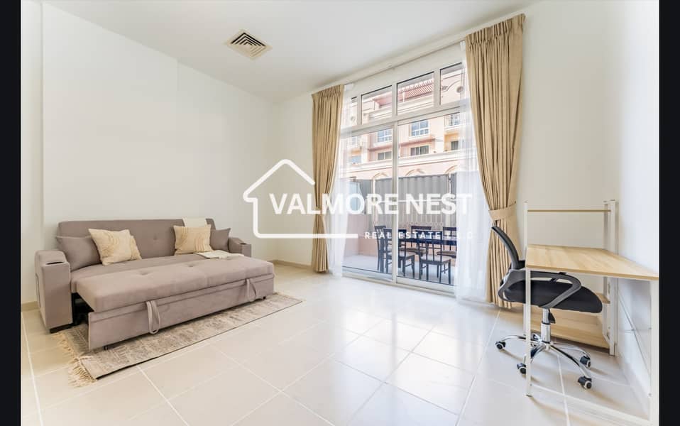 Premium furnished unit with study room I Investor deal I Best price - Image 6