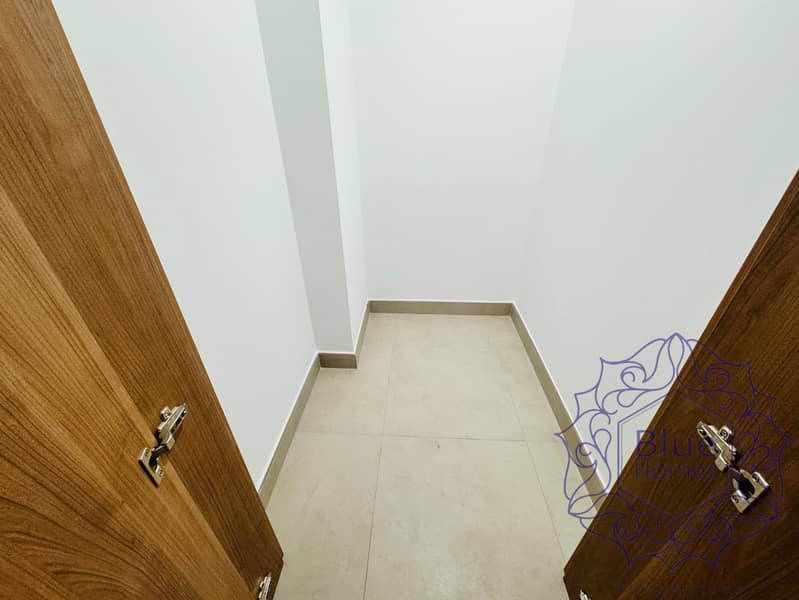 Burj khalifa View • Lavish 3BHK + Store room • Kids play area •Gym Pool - Image 11