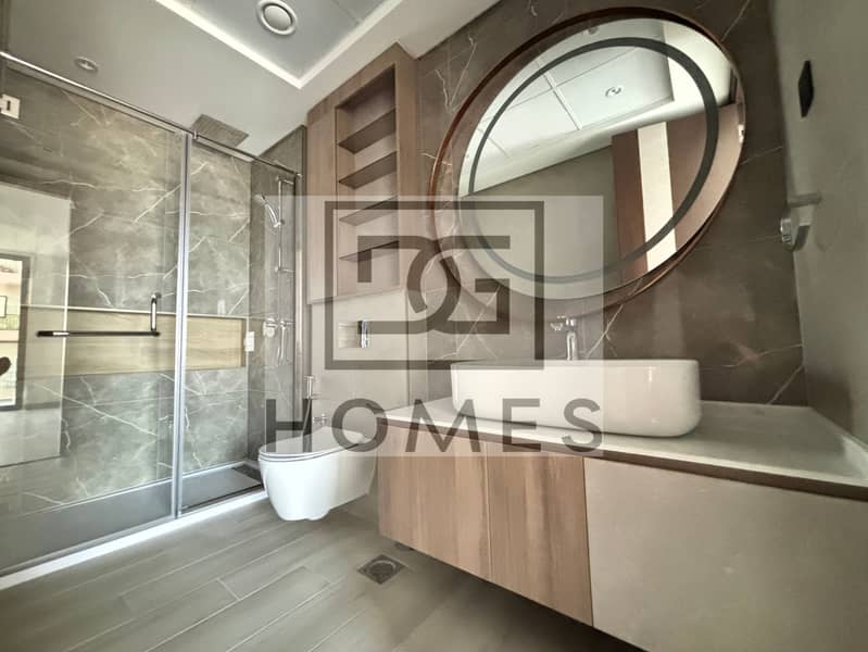 Corner 1 Bedroom | Spacious | No Commission