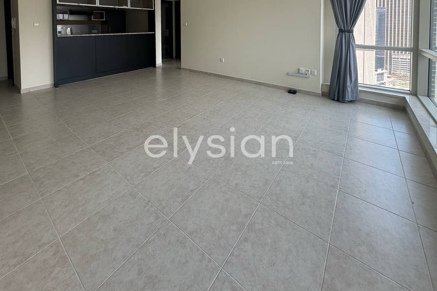 Near Metro | Available Now | Chiller Free - Image 6