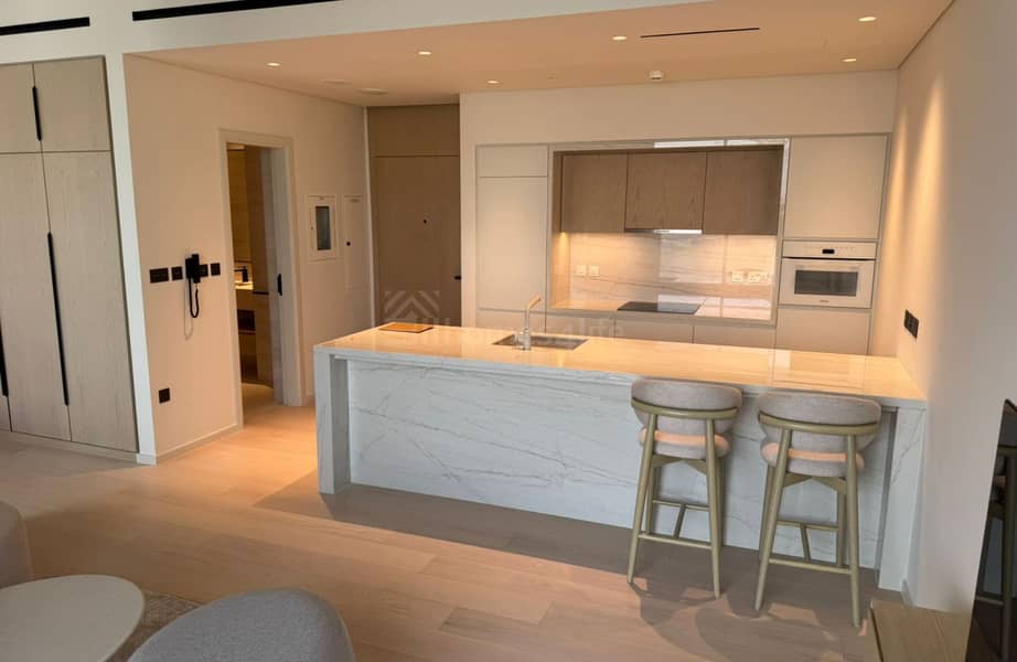 AVAILABLE NOW | CREEK VIEW | FURNISHED