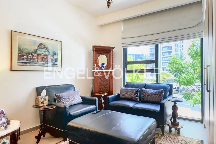 Priced To Sell | Upgraded | Expertly Landscaped - Image 10