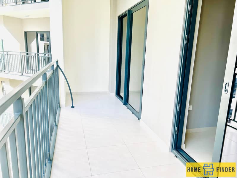 HIGH FLOOR | POOL VIEW | BUSINESS BAY |